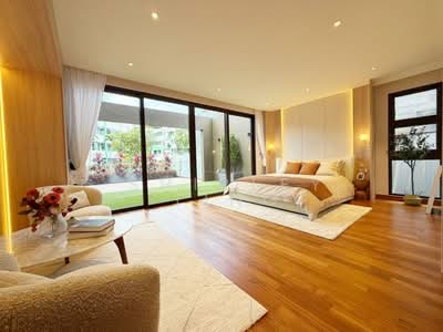 For Sale - HURRY! $2XXXPSF RENOVATED MOVE IN DETACHED WITH POOL @ BINJAI LOCALE! 9623.4620 ST