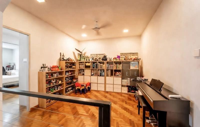 Freehold Renovated Inter-Terrace with Lift Terraced House For Sale at S$ 5,080,000 | PropertyGuru Singapore - Study