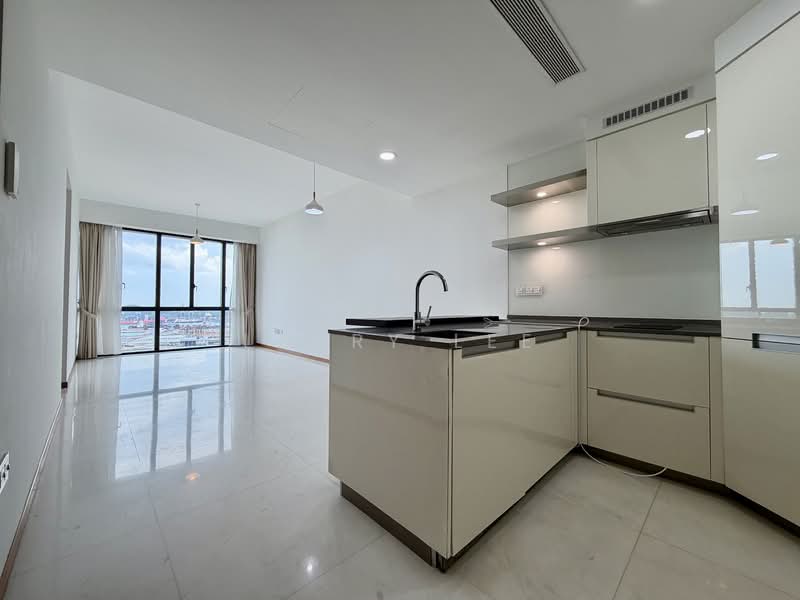 Marina One Residences, 21 Marina Way, 2 Bedrooms, 732 sqft, Condominium For Rent, by Larry Lee, 500079833 - Kitchen - PropertyGuru.com.sg