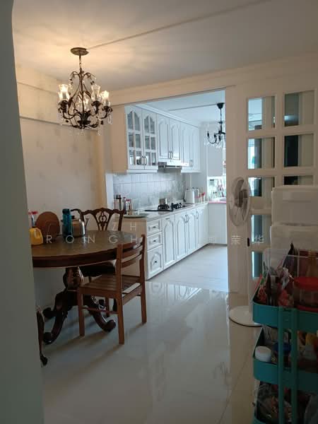 333 Clementi Avenue 2, 333 Clementi Avenue 2, Room Rental, 150 sqft, HDB Flat For Rent, by Zheng Ronghua 郑荣华, 500079858 - Kitchen - PropertyGuru.com.sg