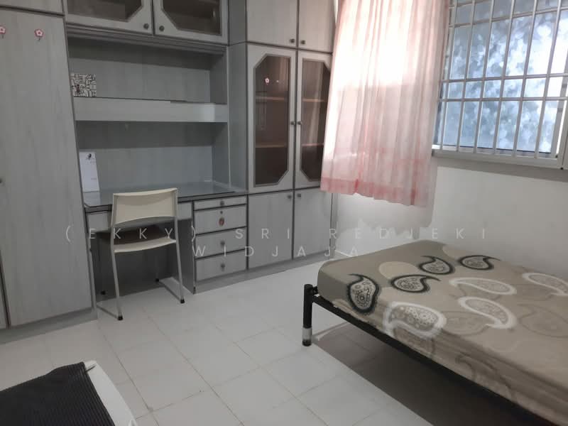 182 Bishan Street 13, 182 Bishan Street 13, Room Rental, 150 sqft, HDB Flat For Rent, by (Ekky) Sri Redjeki Widjaja, 500079874 - Bedroom - PropertyGuru.com.sg