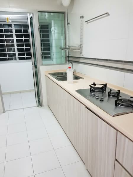 463B Sembawang Drive, 463B Sembawang Drive, 2 Bedrooms, 990 sqft, HDB Flat For Rent, by Jayna Koh, 500079883 - Kitchen - PropertyGuru.com.sg