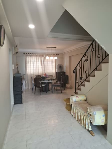 53 Pipit Road HDB Flat For Sale at S$ 1,130,000 | PropertyGuru Singapore - Dining Room