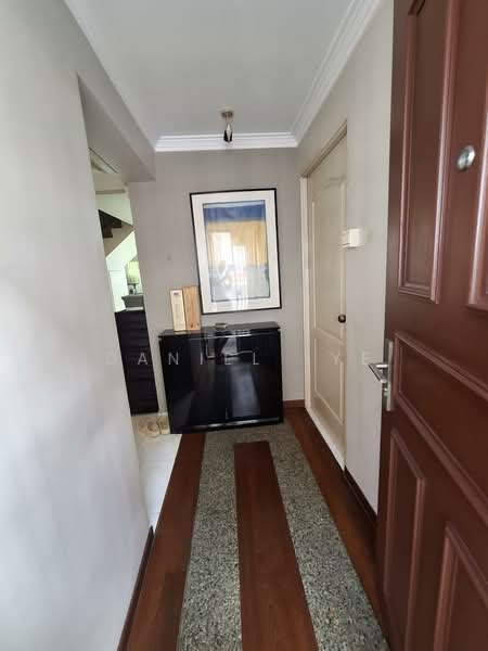 53 Pipit Road HDB Flat For Sale at S$ 1,130,000 | PropertyGuru Singapore - Entrance