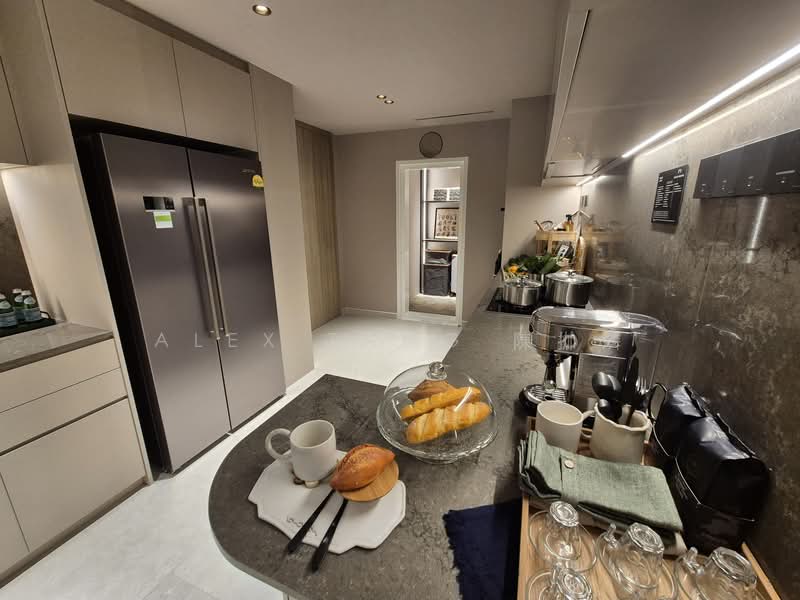 River Modern Condominium For Sale at S$ 5,995,000 | PropertyGuru Singapore - Kitchen