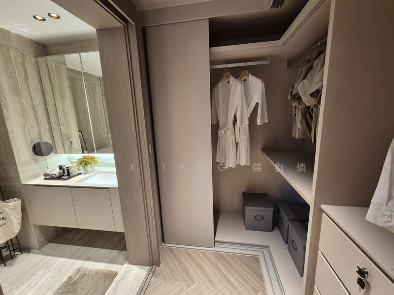 River Modern Condominium For Sale at S$ 5,995,000 | PropertyGuru Singapore - Bathroom