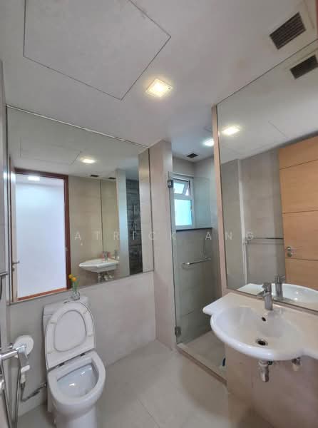 Bayou Residence, 349 Upper Paya Lebar Road, 3 Bedrooms, 904 sqft, Condominium For Rent, by Patrick Ang, 500079890 - Bathroom - PropertyGuru.com.sg