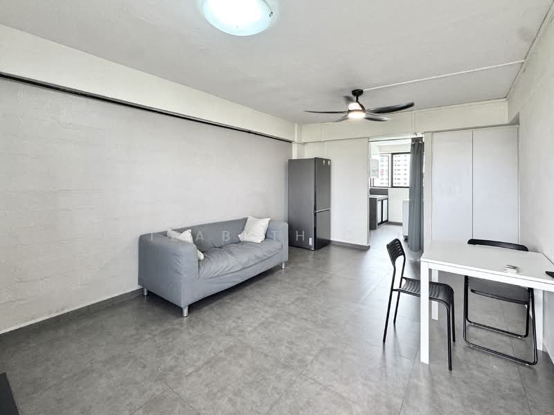 93 Paya Lebar Way HDB Flat For Sale at S$ 388,000 | PropertyGuru Singapore - Living Room