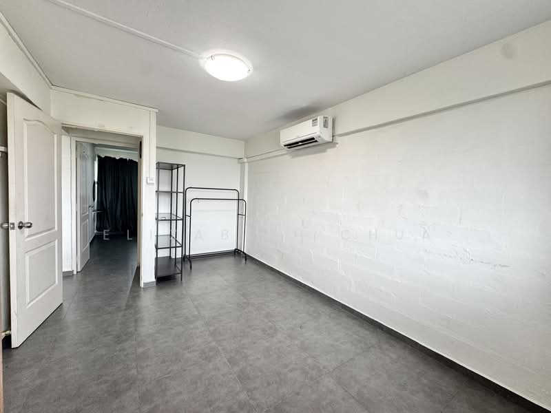 93 Paya Lebar Way HDB Flat For Sale at S$ 388,000 | PropertyGuru Singapore - Interior