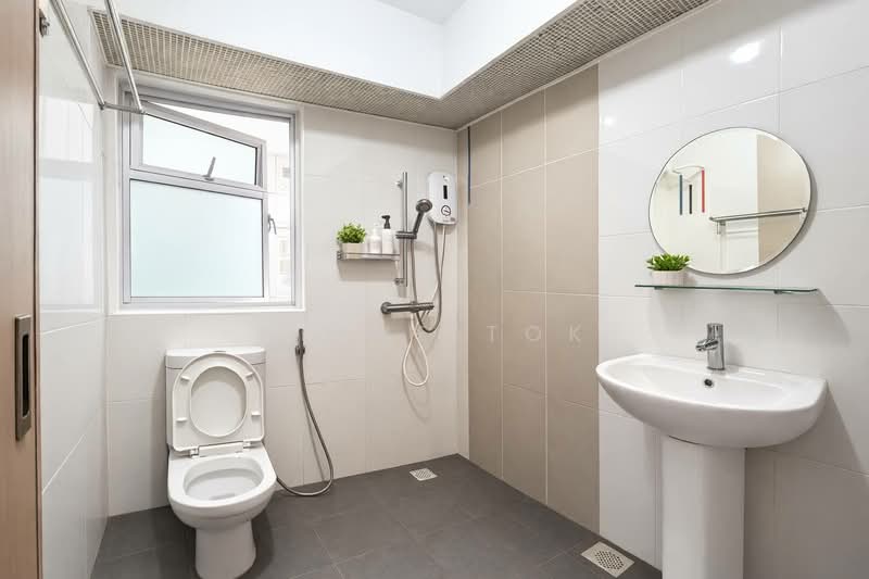 103A Canberra Street HDB Flat For Sale at S$ 400,000 | PropertyGuru Singapore - Bathroom