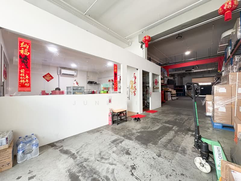 Wcega Plaza, 1 Bukit Batok Crescent, 2,368 sqft, Light Industrial (B1) For Sale, by June Ling, 500079931 - Interior - CommercialGuru.com.sg