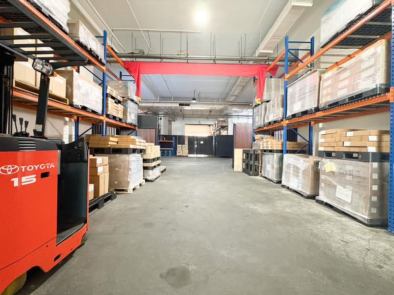 Wcega Plaza, 1 Bukit Batok Crescent, 2,368 sqft, Light Industrial (B1) For Sale, by June Ling, 500079931 - Interior - CommercialGuru.com.sg
