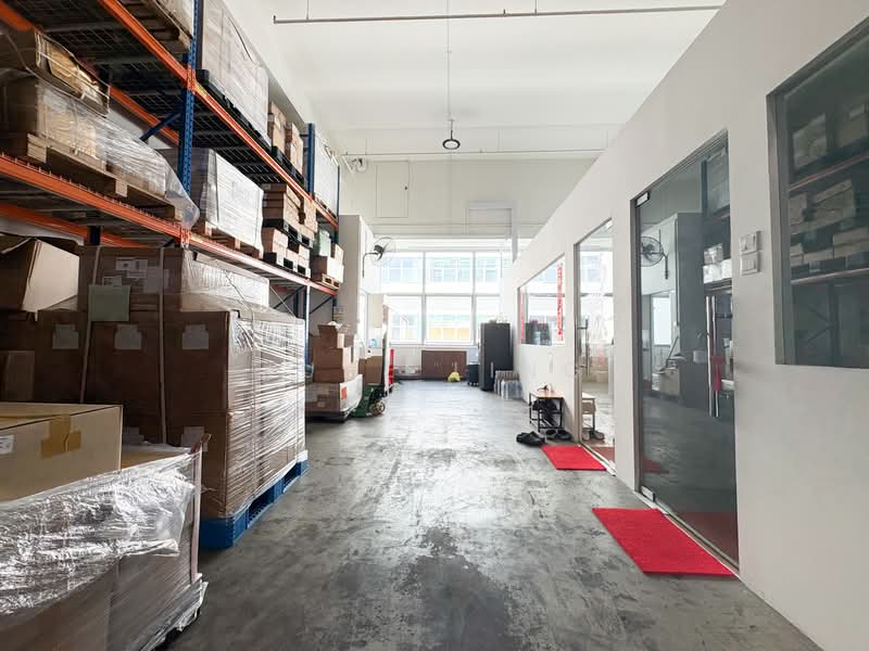 Wcega Plaza, 1 Bukit Batok Crescent, 2,368 sqft, Light Industrial (B1) For Sale, by June Ling, 500079931 - Interior - CommercialGuru.com.sg