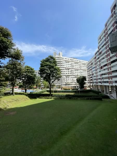 Pandan Valley Condominium For Sale at S$ 2,500,000 | PropertyGuru Singapore - Exterior