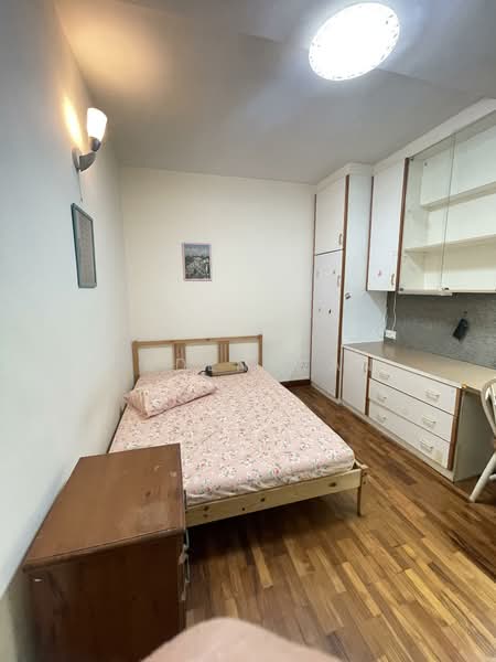 Pandan Valley Condominium For Sale at S$ 2,500,000 | PropertyGuru Singapore - Bedroom