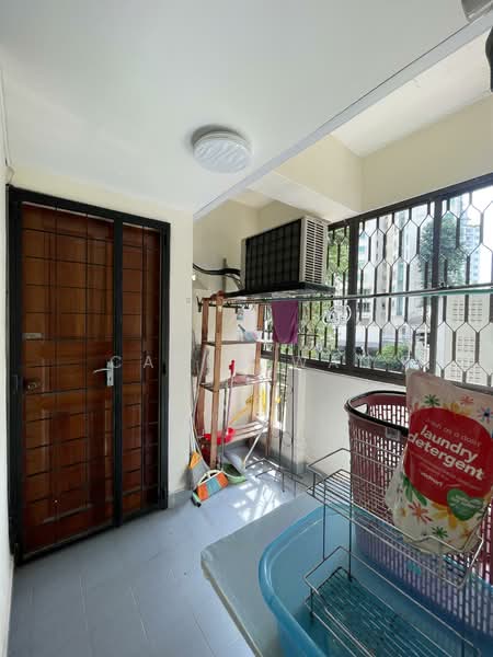 Pandan Valley Condominium For Sale at S$ 2,500,000 | PropertyGuru Singapore - Balcony