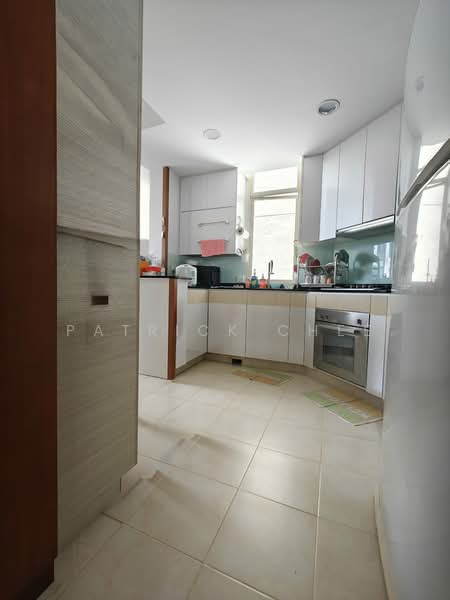 Lilydale Condominium For Sale at S$ 1,288,888 | PropertyGuru Singapore - Kitchen