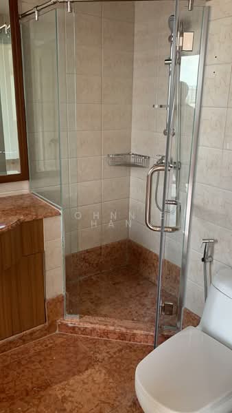 Seasons View, 5 Pemimpin Drive, 3 Bedrooms, 1,141 sqft, Condominium For Rent, by Johnnie Han, 500079988 - Bathroom - PropertyGuru.com.sg