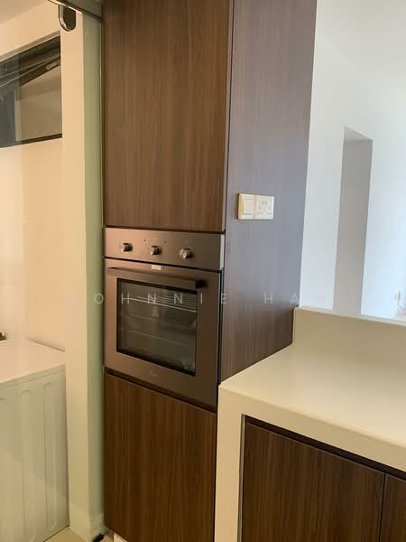 Seasons View, 5 Pemimpin Drive, 3 Bedrooms, 1,141 sqft, Condominium For Rent, by Johnnie Han, 500079988 - Kitchen - PropertyGuru.com.sg