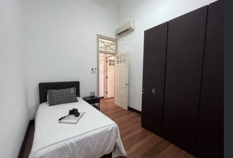 Townerville, 63 McNair Road, 3 Bedrooms, 2,921 sqft, Conservation House For Rent, by Alex Leck, 500080040 - Bedroom - PropertyGuru.com.sg