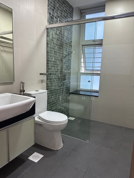 Ritz Regency, 8 Ipoh Lane, Room Rental, 150 sqft, Apartment For Rent, by PETER HO, 500080041 - Bathroom - PropertyGuru.com.sg