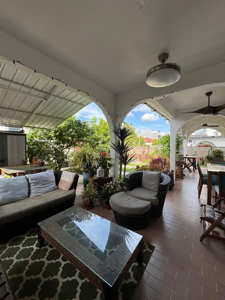 Platina Road Semi-Detached House For Sale at S$ 4,990,000 | PropertyGuru Singapore - Exterior