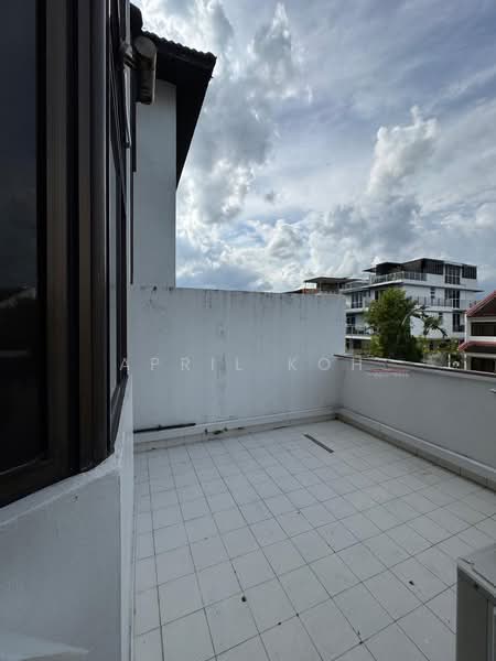 Platina Road Semi-Detached House For Sale at S$ 4,990,000 | PropertyGuru Singapore - Balcony