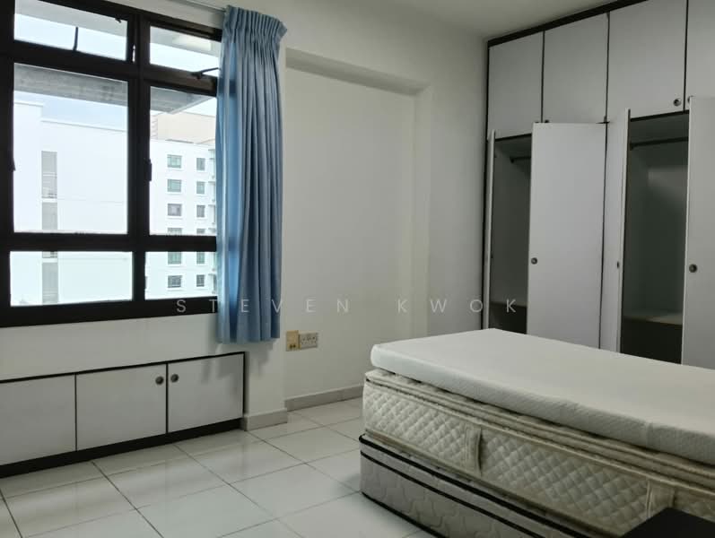 656 Senja Road, 656 Senja Road, 3 Bedrooms, 1,184 sqft, HDB Flat For Rent, by Steven Kwok, 500080047 - 1st Common Bedroom - PropertyGuru.com.sg