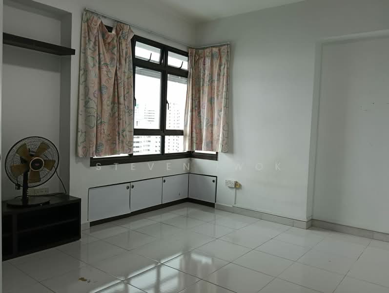656 Senja Road, 656 Senja Road, 3 Bedrooms, 1,184 sqft, HDB Flat For Rent, by Steven Kwok, 500080047 - 2nd Common Bedroom  - PropertyGuru.com.sg