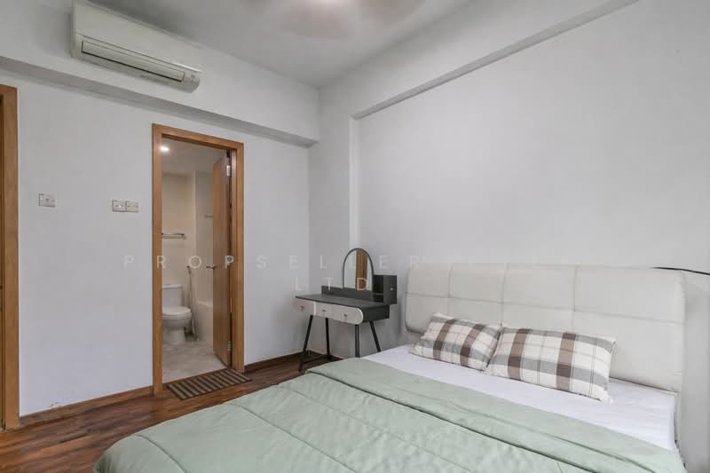 Parc Haven Condominium For Sale at S$ 950,000 | PropertyGuru Singapore - Bedroom