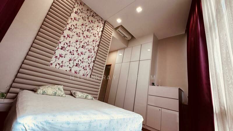 For Sale - d'Leedon (Former Farrer Court)