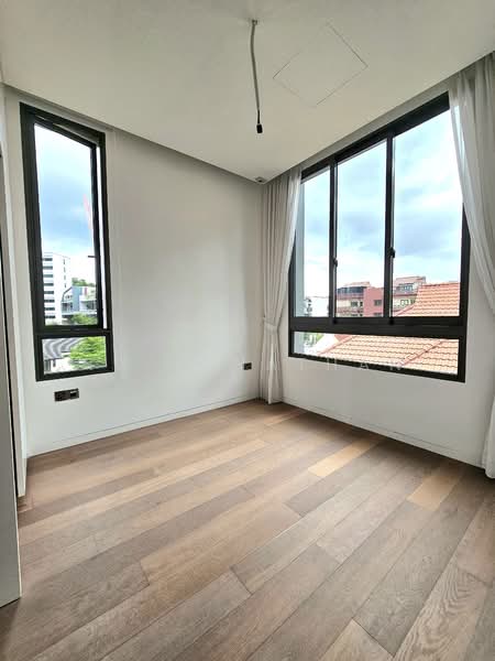 10 Evelyn Condominium For Sale at S$ 1,290,000 | PropertyGuru Singapore - Interior