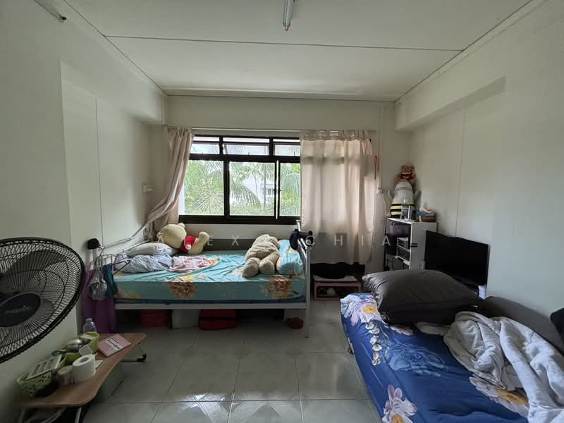 Jelepang Road HDB Flat For Sale at S$ 790,000 | PropertyGuru Singapore - Bedroom