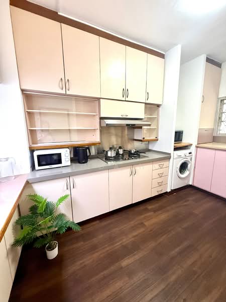 Ridgewood Condominium, 1 Ridgewood Close, Room Rental, 80 sqft, Condominium For Rent, by Linda Ho, 500080065 - Kitchen - PropertyGuru.com.sg