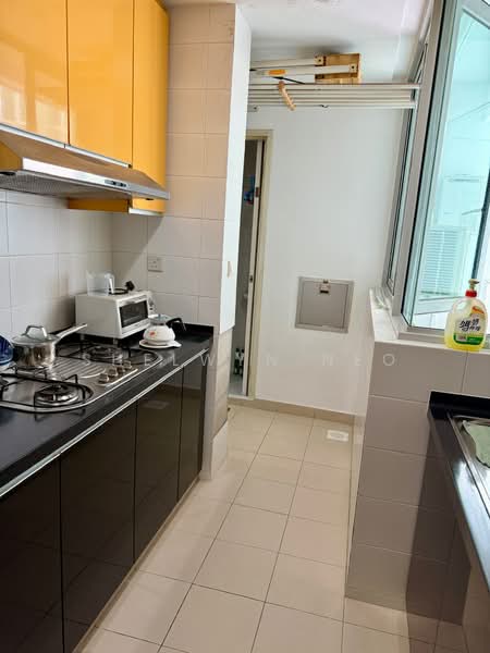 Kovan Melody Condominium For Sale at S$ 2,450,000 | PropertyGuru Singapore - Wet Kitchen