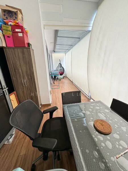 Seahill Condominium For Sale at S$ 1,730,000 | PropertyGuru Singapore - Balcony