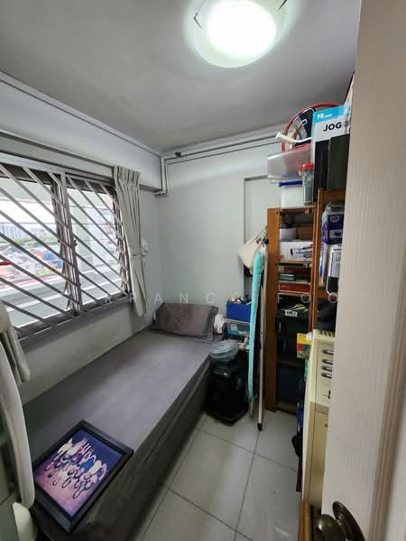 20 Joo Seng Road HDB Flat For Sale at S$ 988,000 | PropertyGuru Singapore - Bedroom