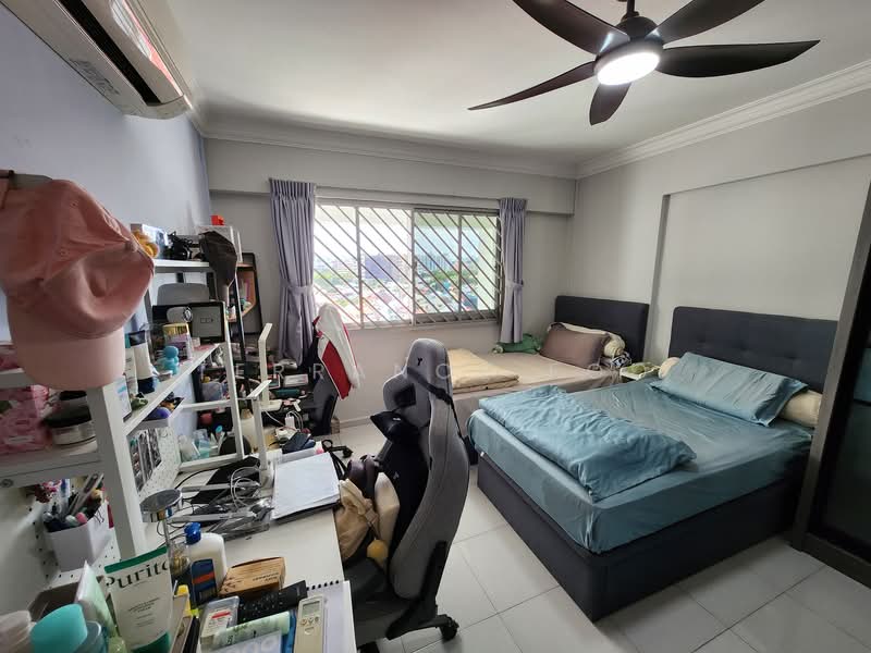 20 Joo Seng Road HDB Flat For Sale at S$ 988,000 | PropertyGuru Singapore - Bedroom