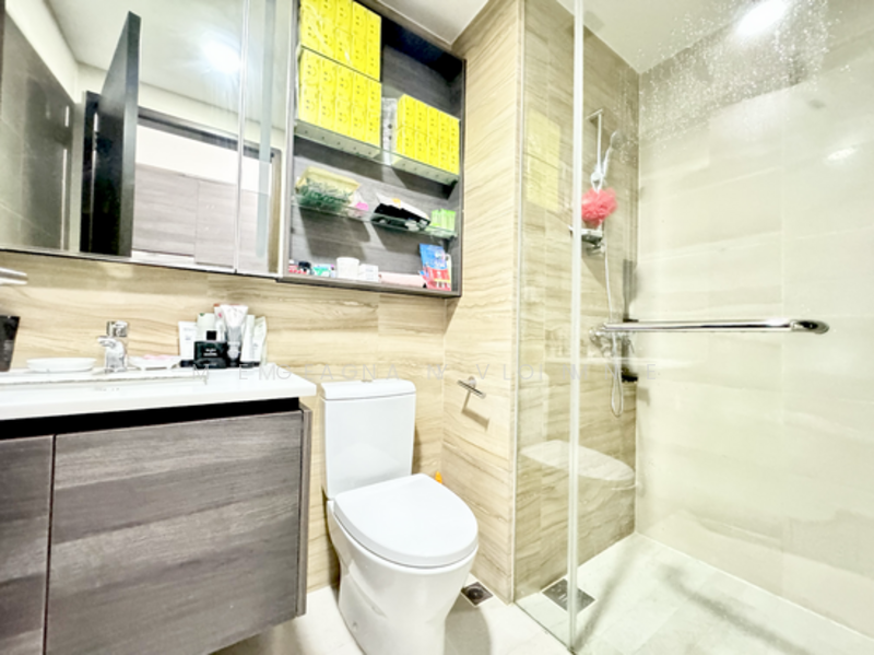 Sims Urban Oasis, 2 Sims Drive, 2 Bedrooms, 708 sqft, Condominium For Rent, by Megan Yvonne, 500080099 - Bathroom - PropertyGuru.com.sg