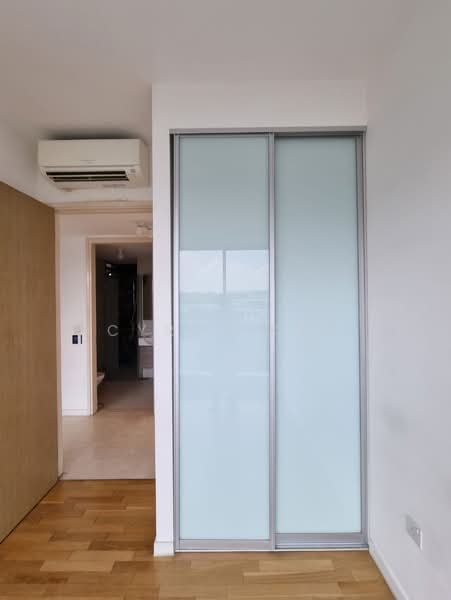 Skies Miltonia Condominium For Sale at S$ 1,388,000 | PropertyGuru Singapore - Wardrobe of bedroom 3