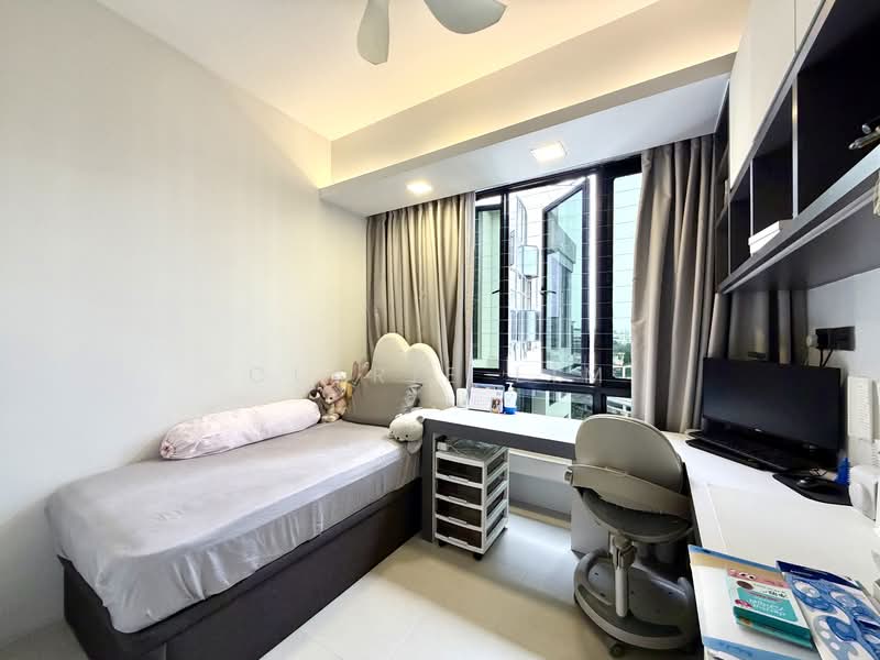 Eastpoint Green Condominium For Sale at S$ 2,880,000 | PropertyGuru Singapore - Bedroom