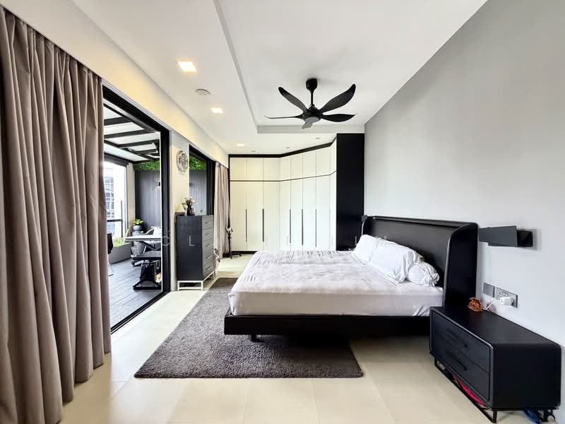 Eastpoint Green Condominium For Sale at S$ 2,880,000 | PropertyGuru Singapore - Bedroom