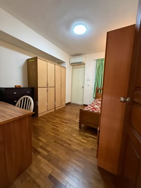 Pandan Valley Condominium For Sale at S$ 2,500,000 | PropertyGuru Singapore