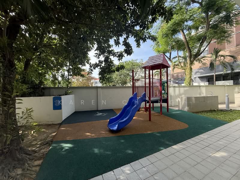 Idyllic Residences Condominium For Sale at S$ 1,720,000 | PropertyGuru Singapore - Exterior