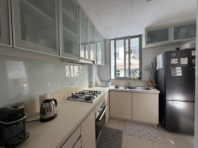 Idyllic Residences Condominium For Sale at S$ 1,720,000 | PropertyGuru Singapore - Kitchen