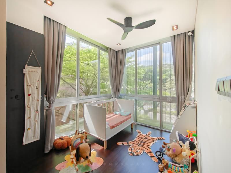 Holland Mews Apartment For Sale at S$ 3,000,000 | PropertyGuru Singapore - Bedroom 3 (ensuite)