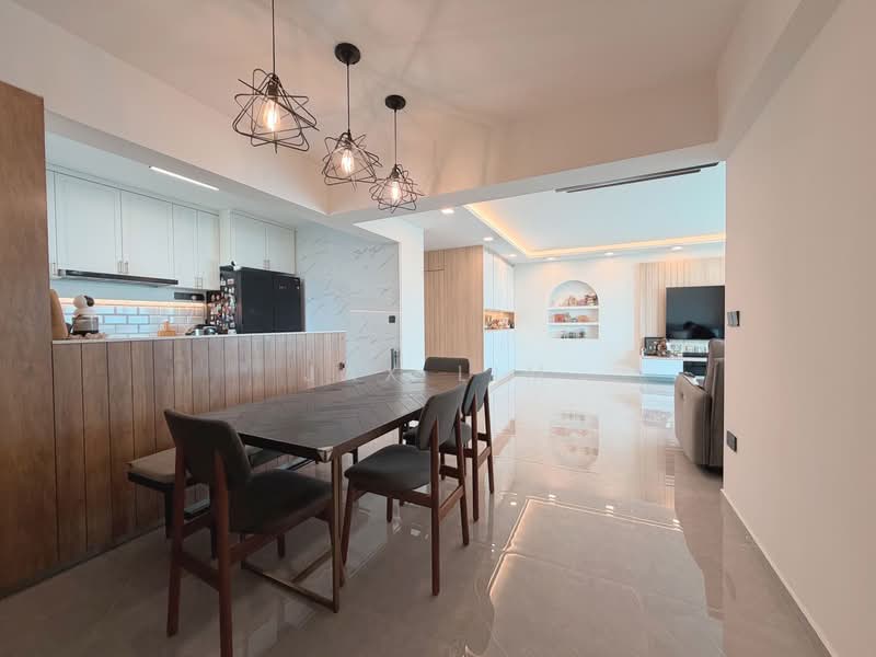 422B Northshore Dr HDB Flat For Sale at S$ 1,080,000 | PropertyGuru Singapore - Dining Area
