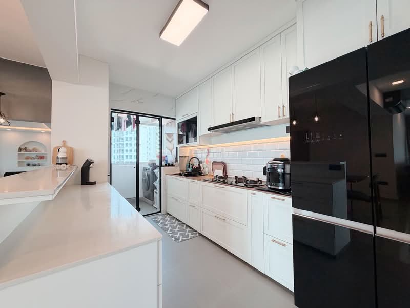 422B Northshore Dr HDB Flat For Sale at S$ 1,080,000 | PropertyGuru Singapore - Kitchen