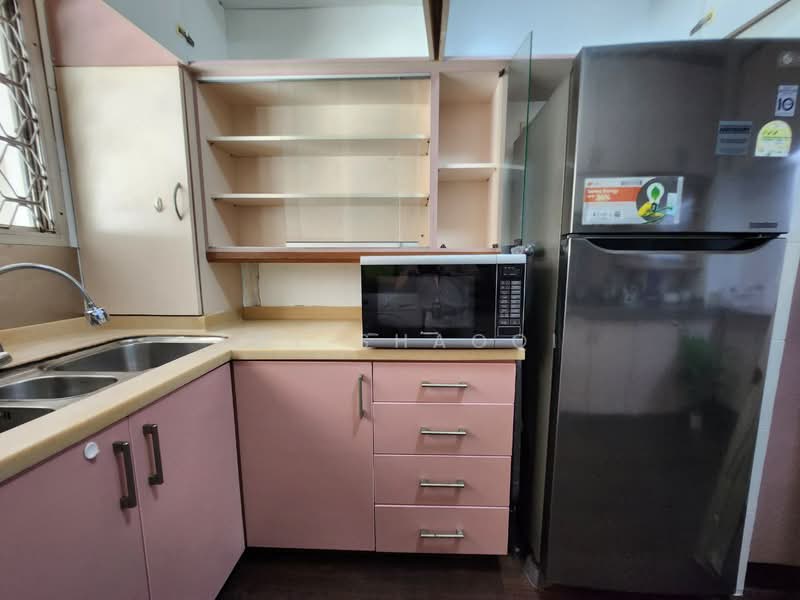 Ridgewood Condominium, 51 Mount Sinai Drive, Room Rental, 130 sqft, Condominium For Rent, by Tay Shaoqi, 500080214 - Kitchen - PropertyGuru.com.sg