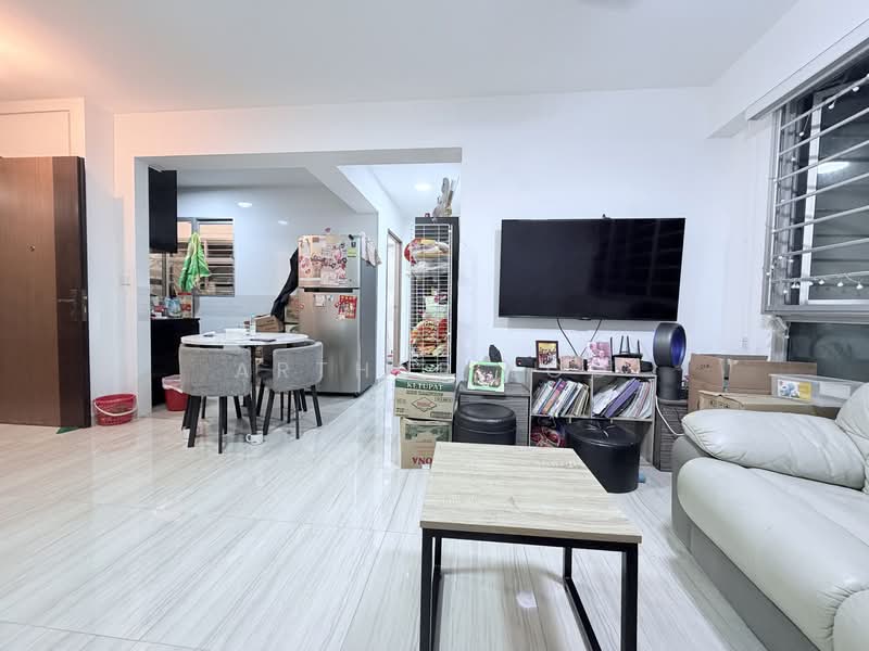 429B Bedok North Road HDB Flat For Sale at S$ 800,000 | PropertyGuru Singapore - Living Room